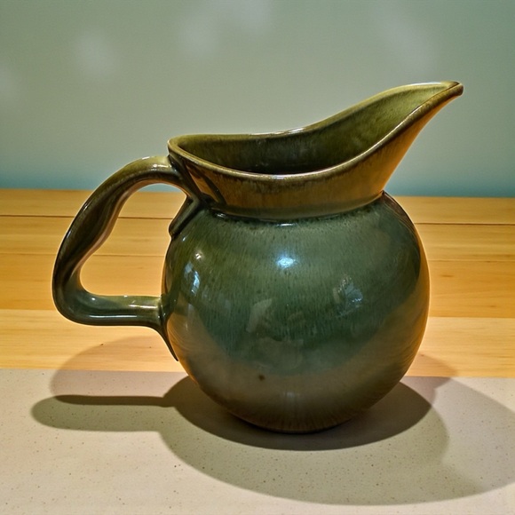 Hull Pottery Pitcher Prairie Green Vintage Mid-Century - Picture 2 of 4
